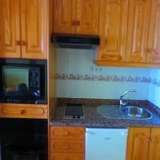 מלון דירות Castillo 2*